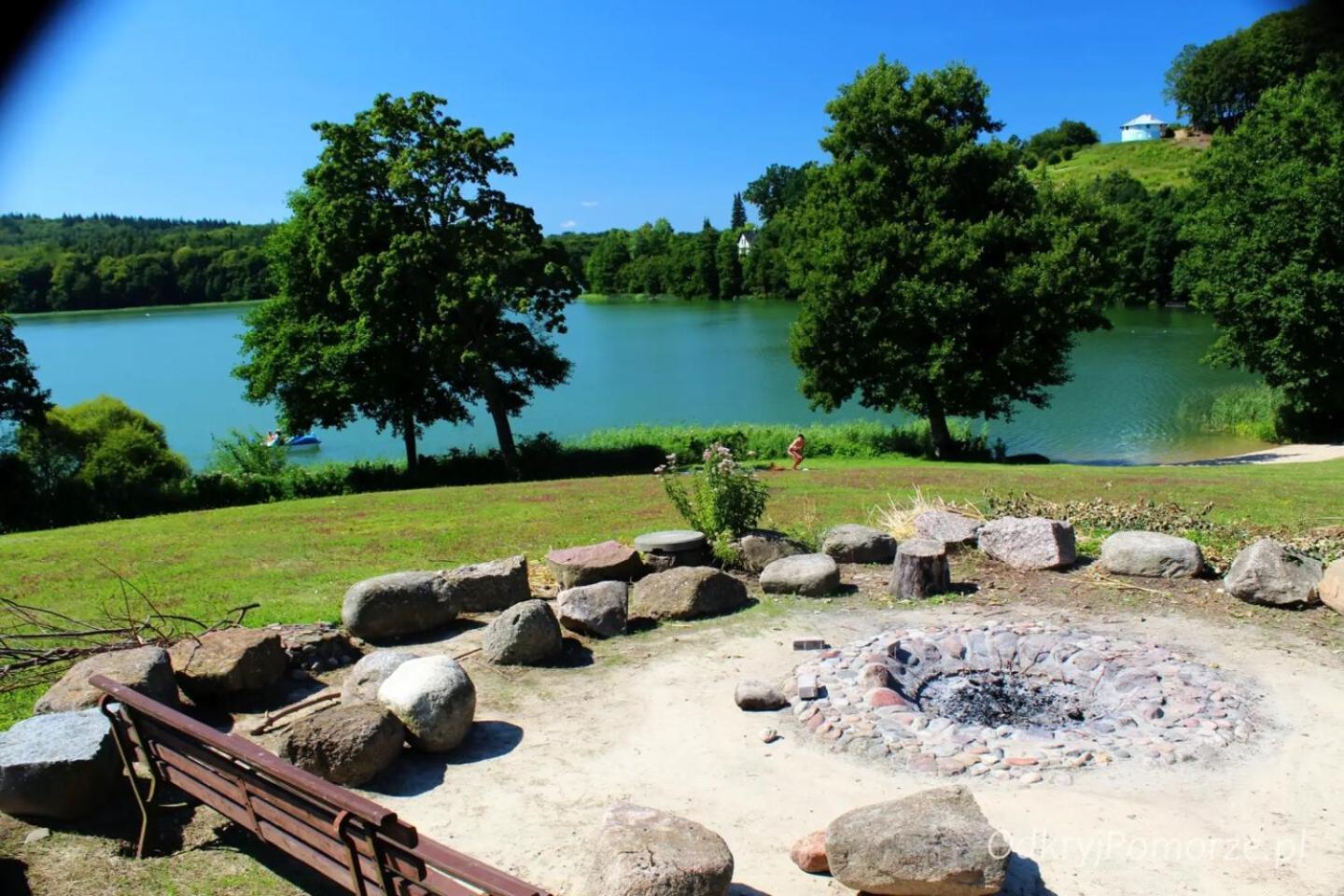 Pensjonat Nad Jeziorem Lakeside Brodnica Dolna Exterior photo